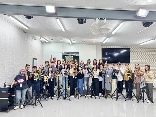 จบวันแรกเรียนทฤษฎีและฝึกพันแกนค่ะ